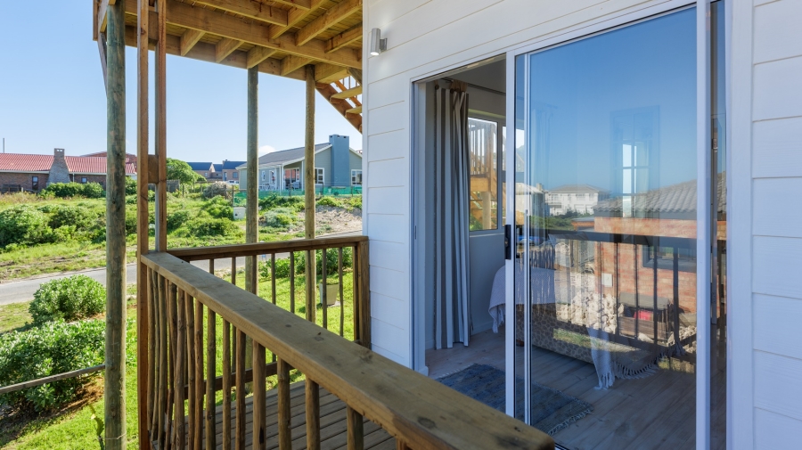 4 Bedroom Property for Sale in Suiderstrand Western Cape